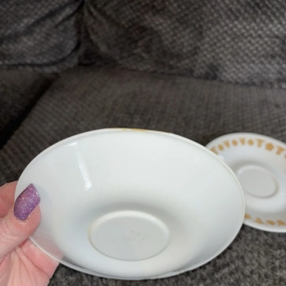 Set of 4 ~ Corelle ~ Butterfly Gold‎ ~ Hook Handle Coffee Cups and Saucers